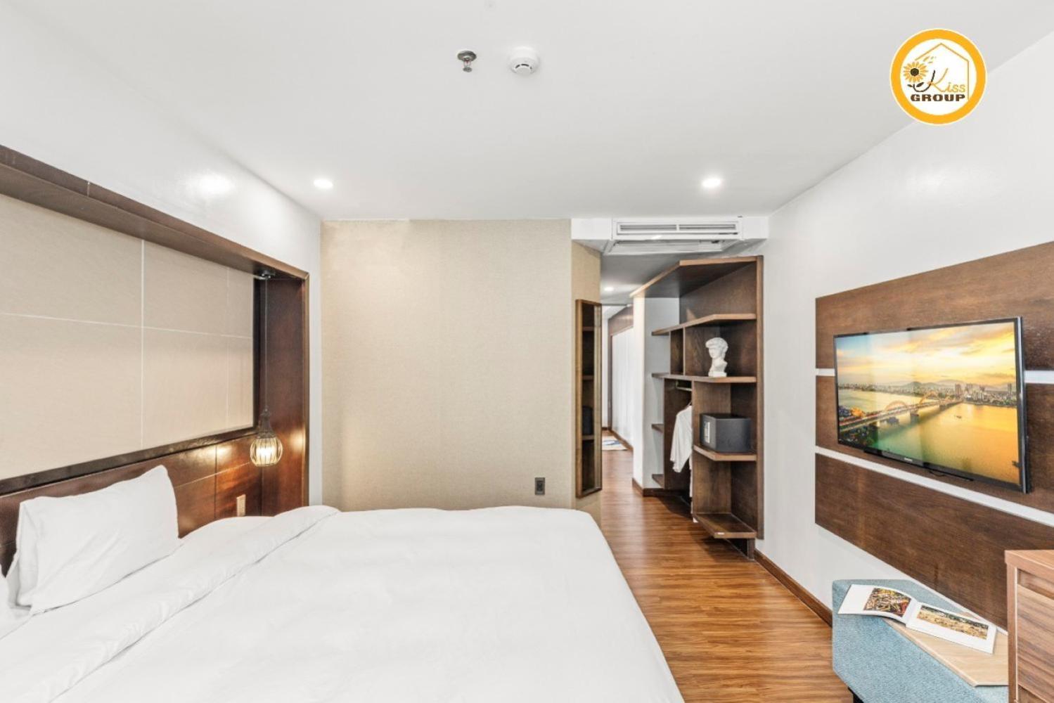 Tokyo Boutique Front Beach Hotel Da Nang Exterior photo